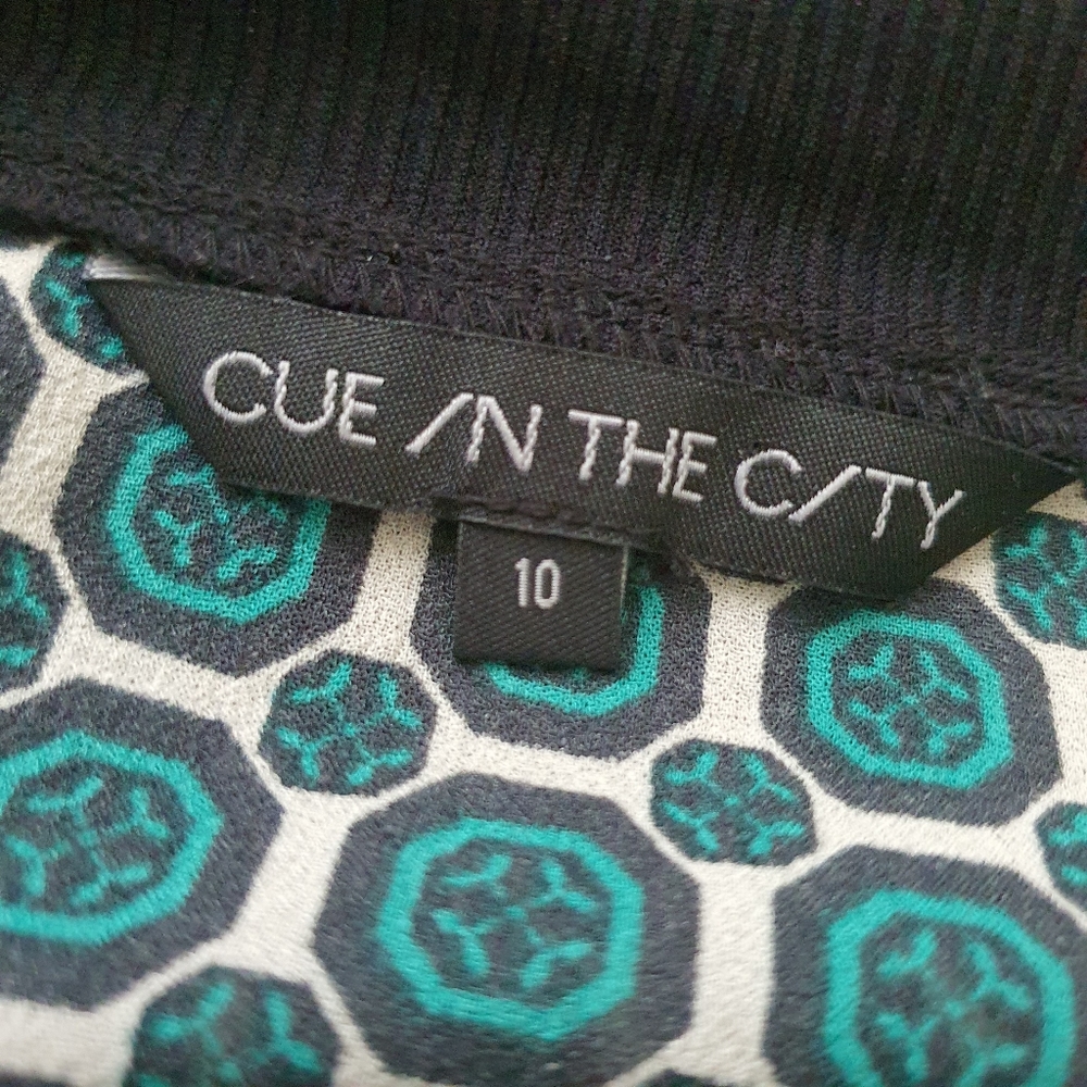 CUE Size 10 Long Sleeve Teal Print Oversized Lightweight High Low Top - Picture 3 of 11